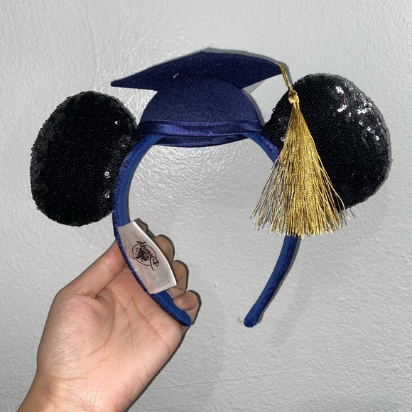 Copy Mickey Mouse Graduation Cap Ear 